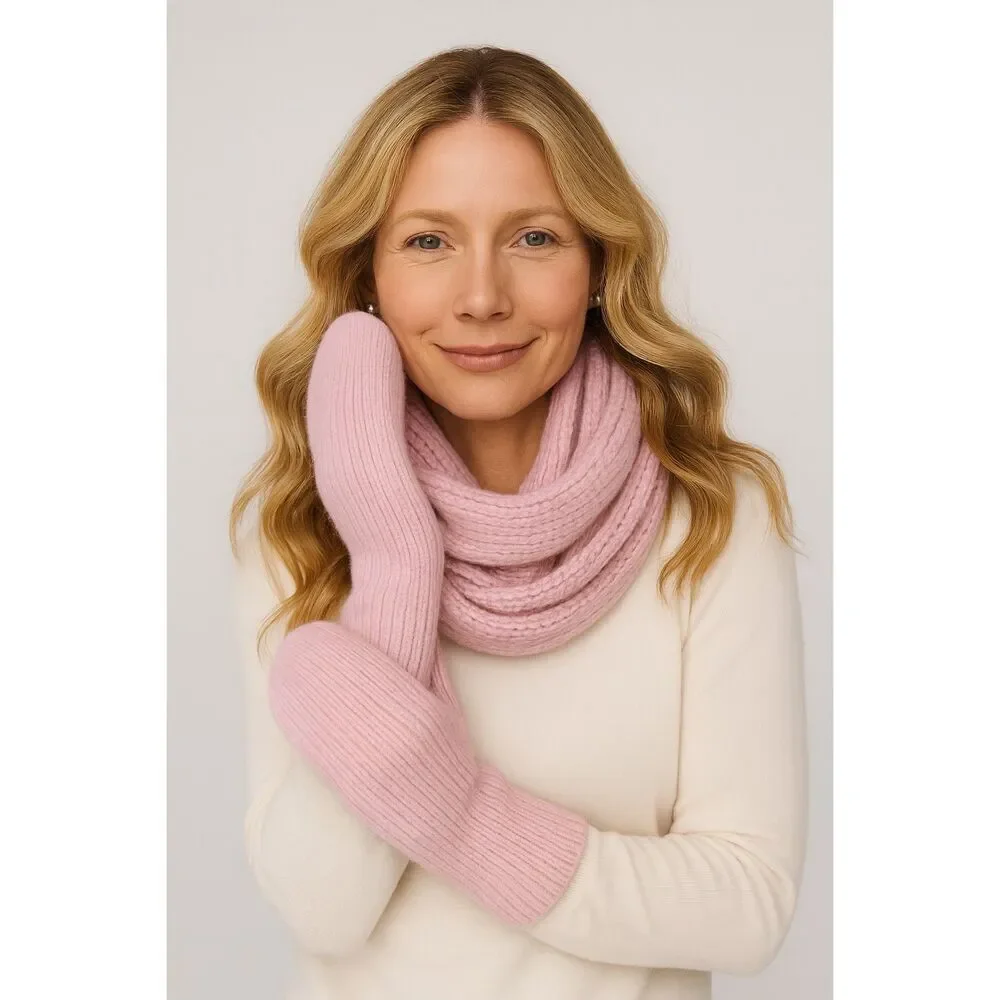 Lululemon Pink Ribbed Merino Wool-Blend Mittens M/L NWT Medium Weight Cozy